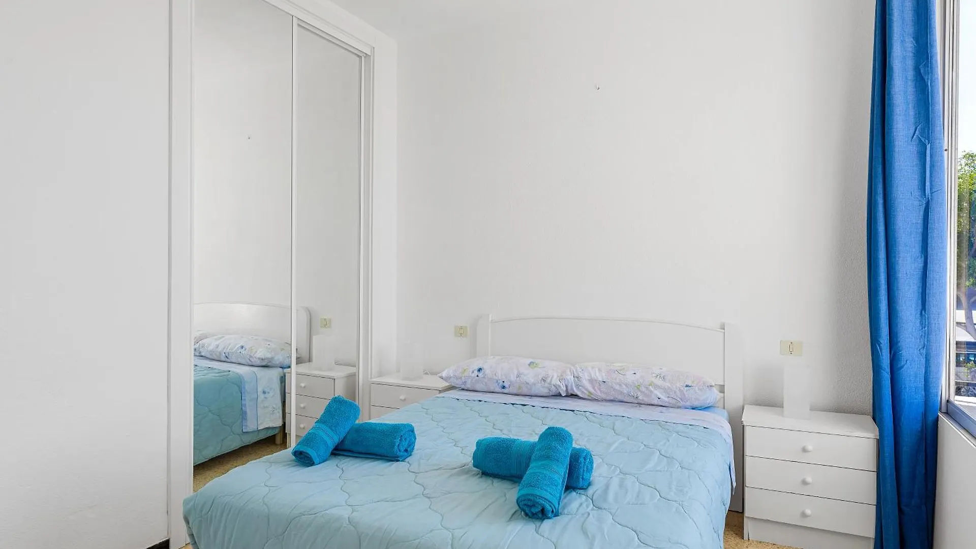 2 Bedroom Apartment With Seaview Playa de las Americas