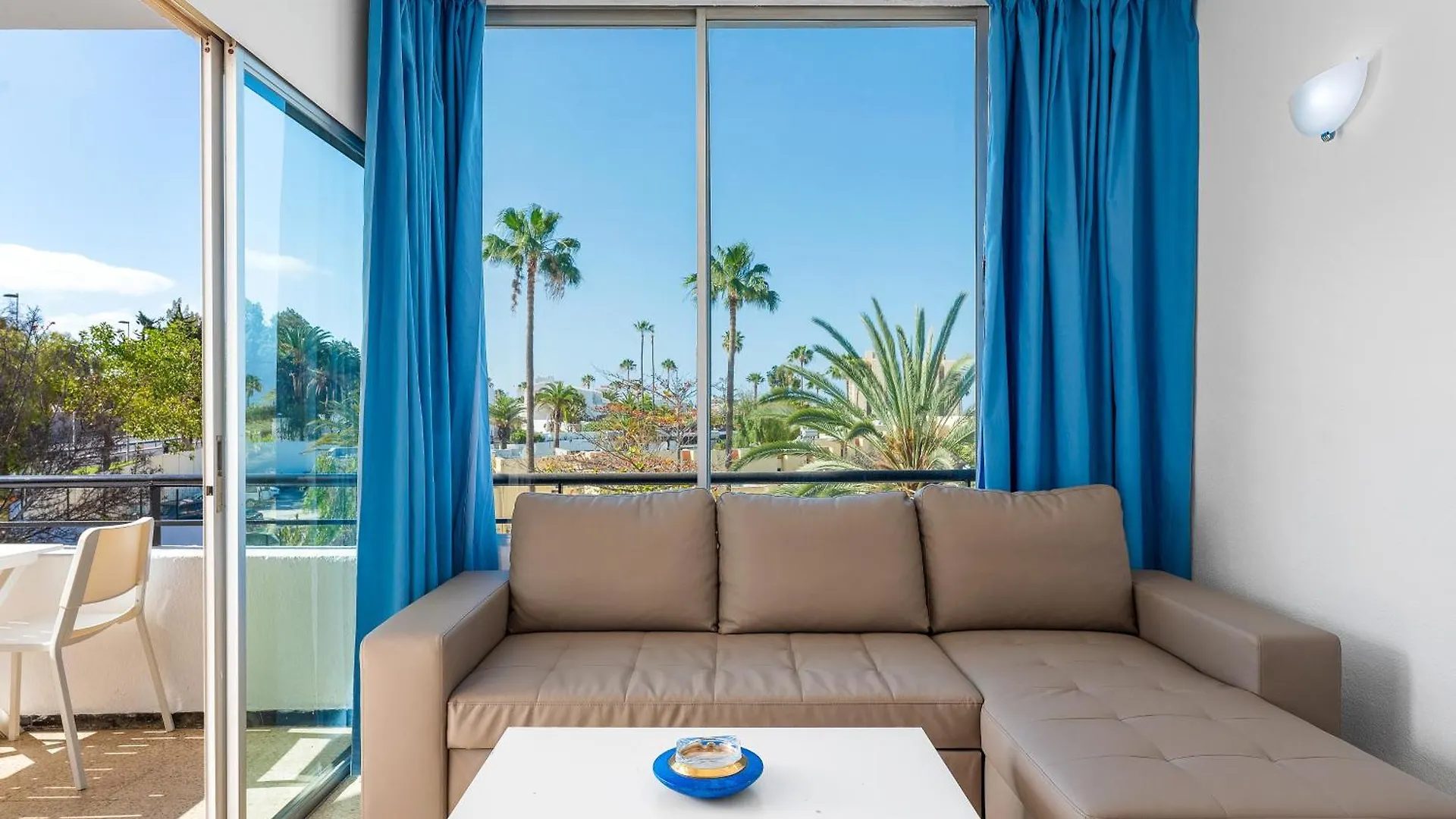 2 Bedroom Apartment With Seaview Playa de las Americas